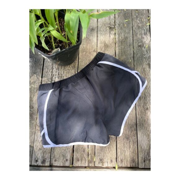 Active by Old Navy Run Shorts Black White Grey Stretch Waist Sz S - Picture 6 of 6
